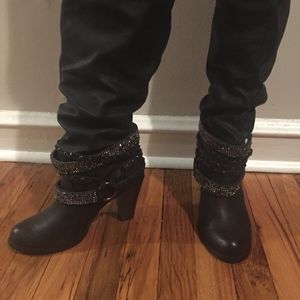 Black dress boots